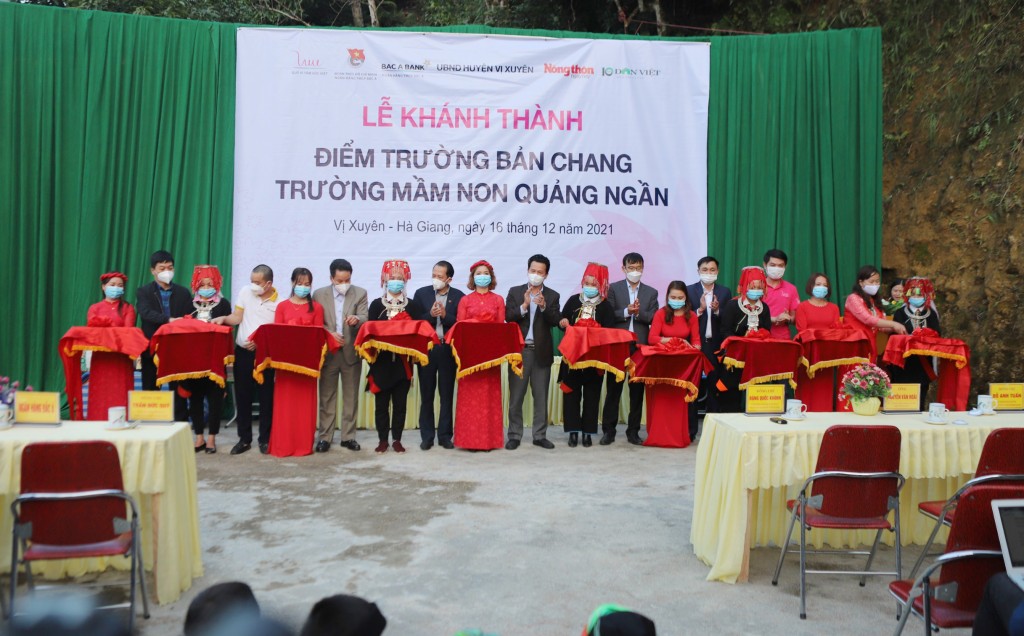 Media reported on the inauguration of Ban Chang school (Ha Giang)