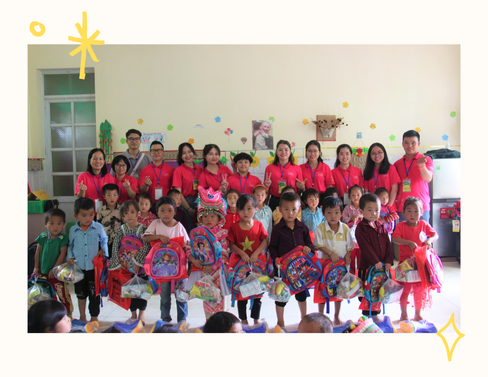 Volunteer trip to visit the students of the project “Growing up with mountainous preschool students” in Bao Lam, Cao Bang