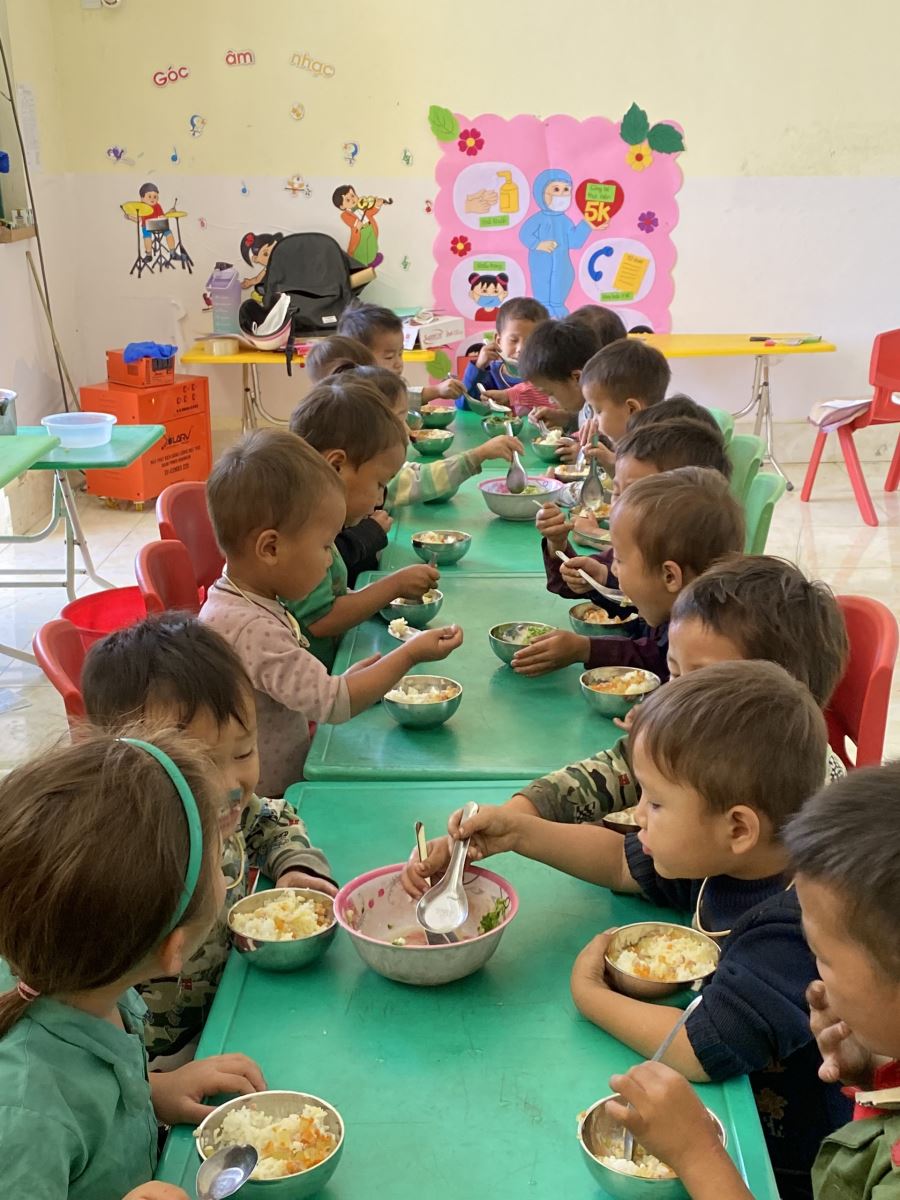 Happy students at Khau Noong school site students during lunch time