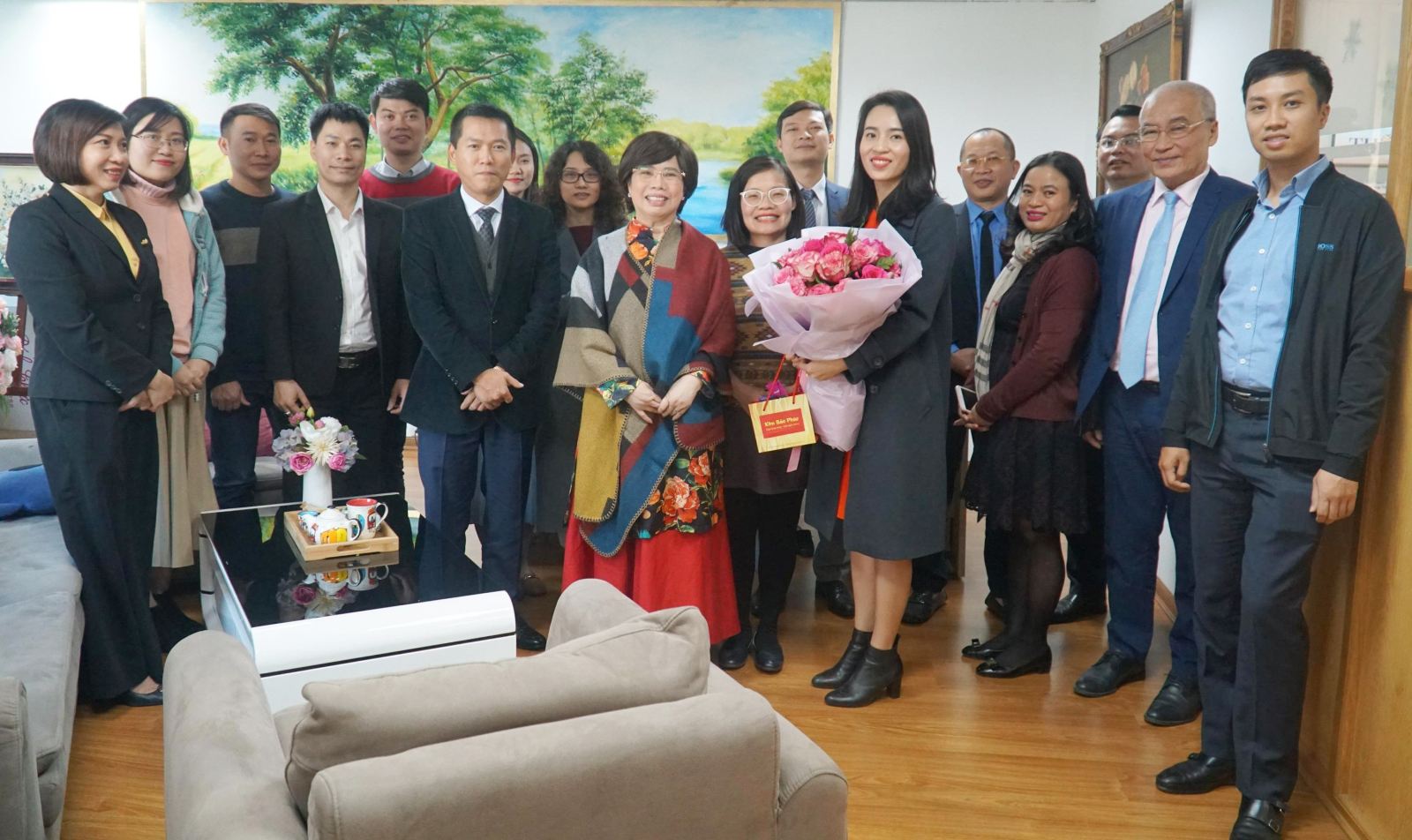 For Vietnamese Stature Foundation gathers on the spring’s arrival