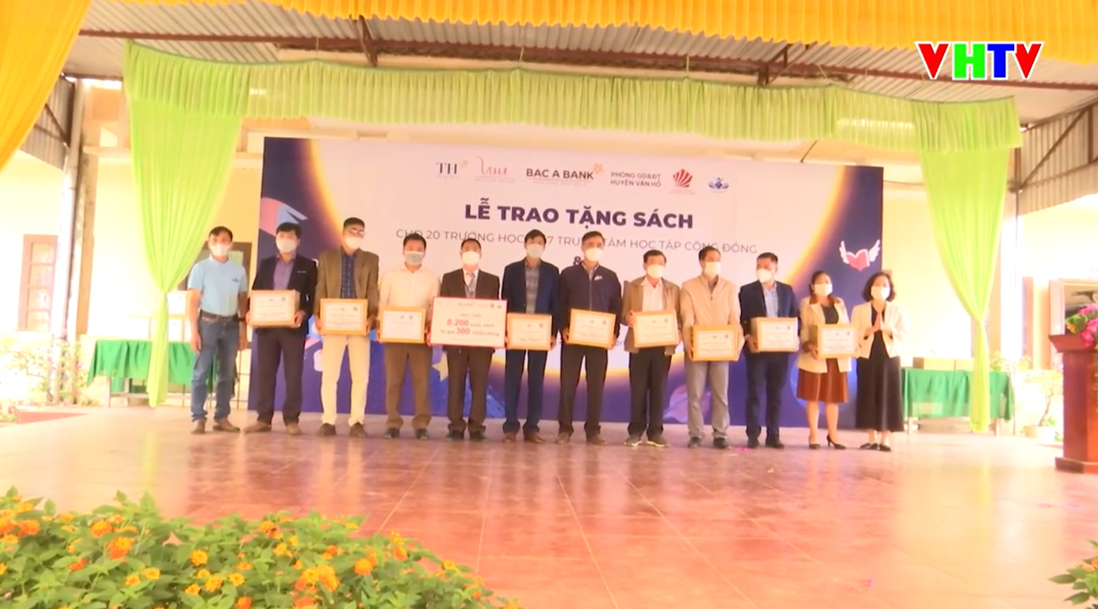 Đài Truyền hình huyện Vân Hồ đưa tin về Lễ trao tặng sách và Ngày hội đọc sách 2022